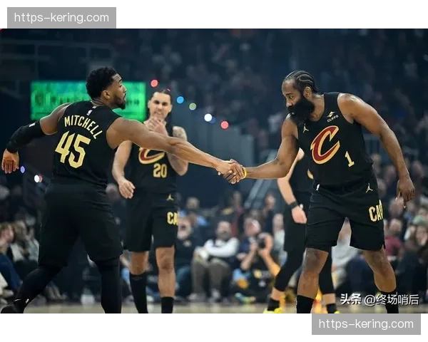 骑士主场大胜猛龙18分，防守端成功限制对手锋线群传导球